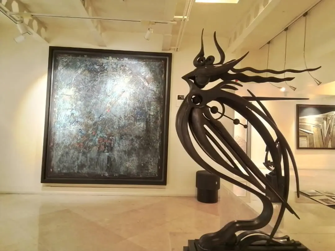 Raha Gallery Collection