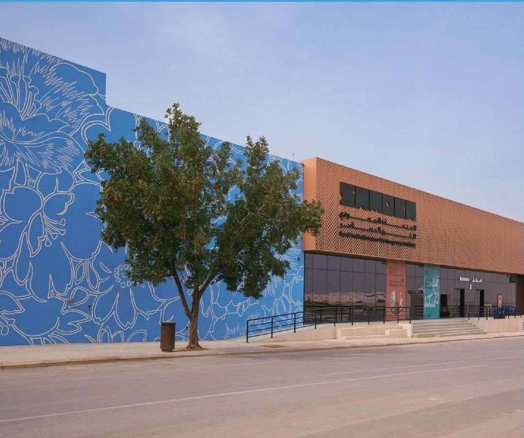 Michael Lin transforms the façade of the Saudi Arabia Museum of Contemporary Art into an artistic canvas