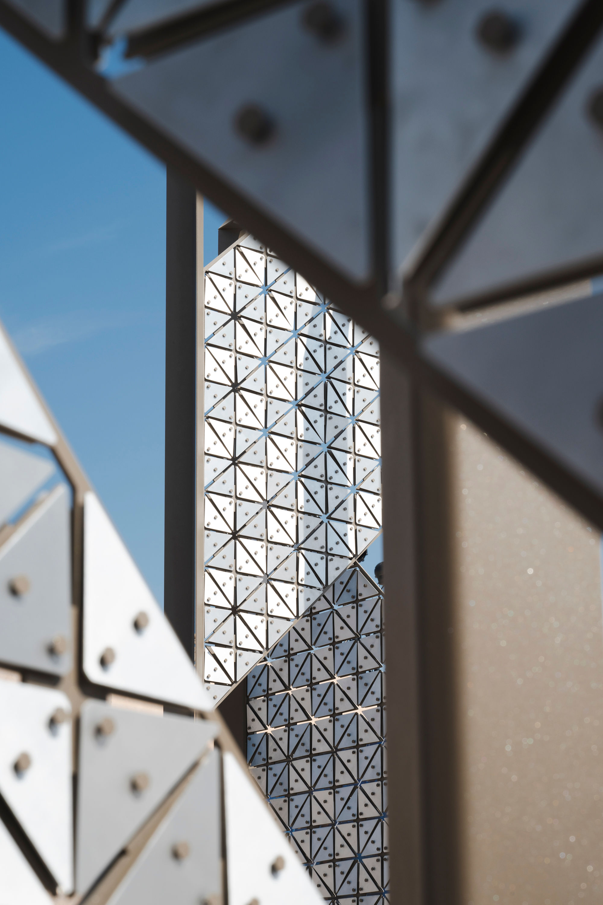 Alserkal Arts Foundation and Dubai Culture present 'Resonance' by Maryam Namvar and Neda Salmanpour