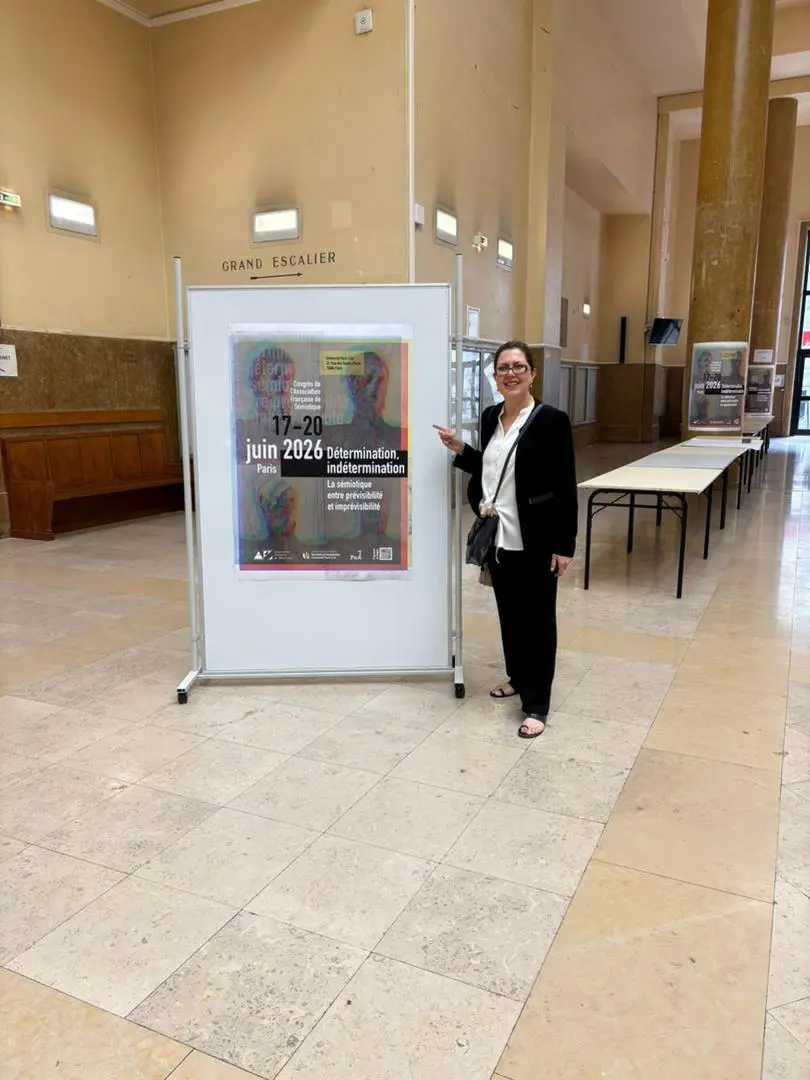 Mojdeh Tabatabaei in Paris