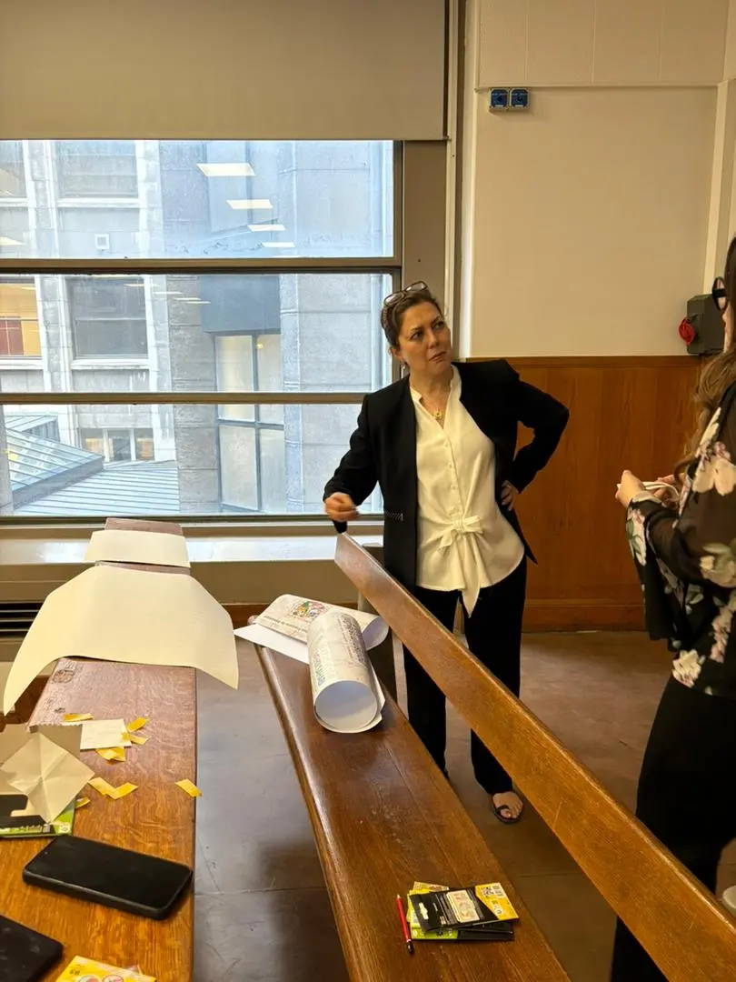 Mojdeh Tabatabaei in Paris