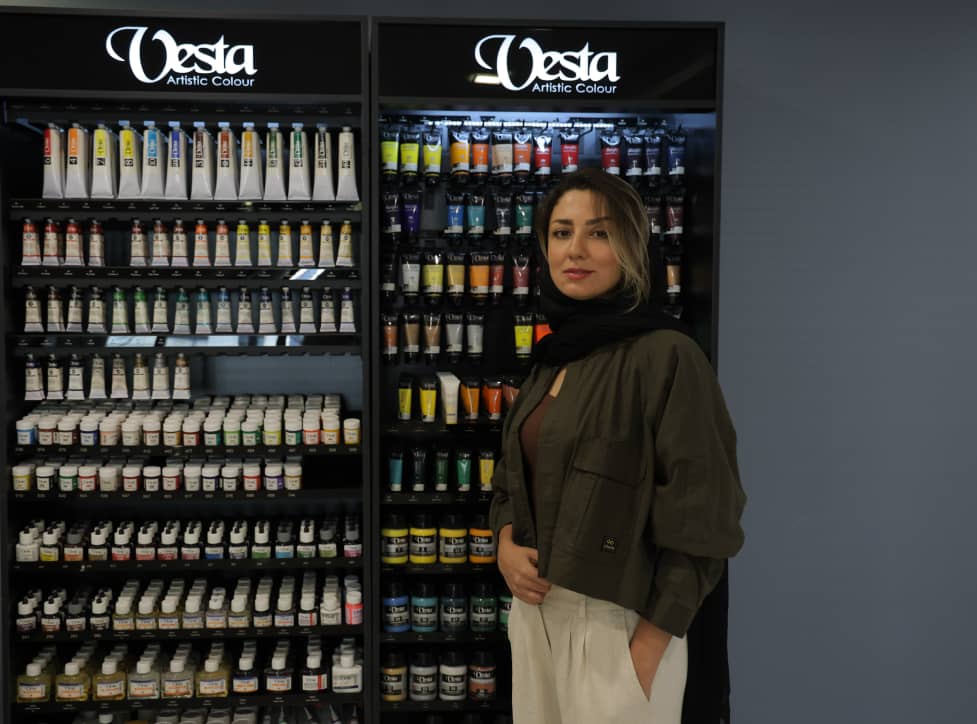 Farnaz Rezaei in Vesta Color 