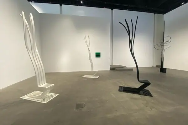 Pablo Reinoso's solo exhibition at Custot Gallery Dubai - photos