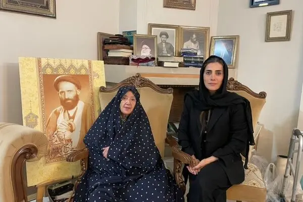 Mahboubeh Kazemi: The Middle East Must Recognize Zinat al-Sadat Emami —
The Third Vertex of the Triangle Formed by Monir Farmanfarmaian and Fakhr-al-Nisa’ Zeid