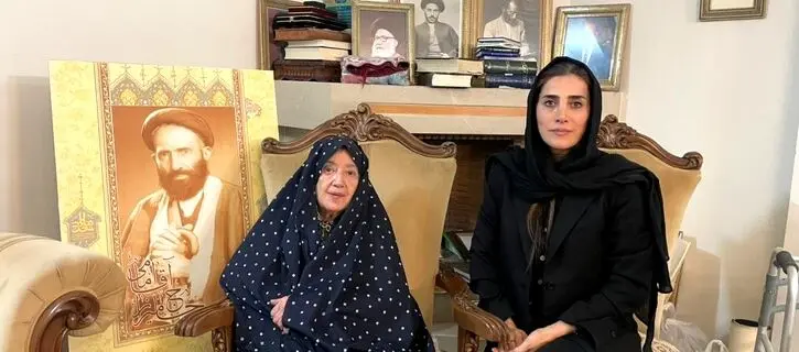 Mahboubeh Kazemi: The Middle East Must Recognize Zinat al-Sadat Emami —
The Third Vertex of the Triangle Formed by Monir Farmanfarmaian and Fakhr-al-Nisa’ Zeid