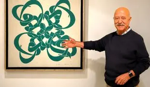Mohammad Ehsai’s “Eshgh” (Love) in the Raha Gallery Collection/
A Fusion of Persian Shamsa Motifs, Islamic Geometry, and Mandala-Like Eastern Structures
