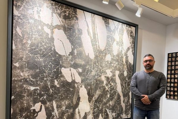 Salman Moghadasi’s Artwork Sells for $11,000 at Tehran Auction