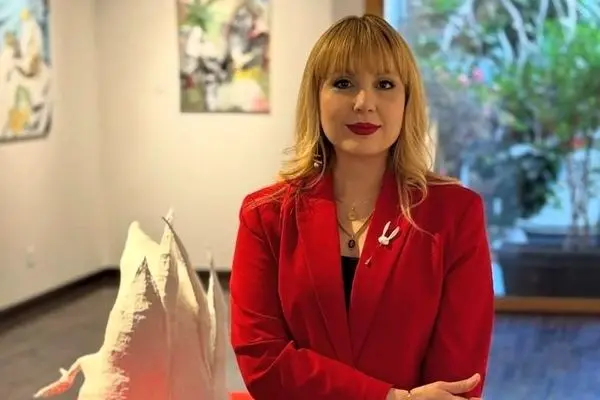 Narges Soleimanzadeh at Etihad Modern Art Gallery