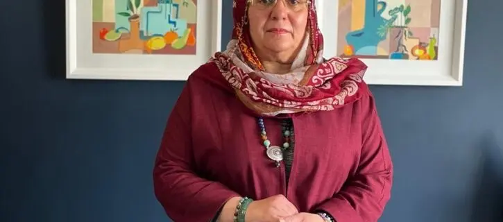 Farahnaz Hamedanizadeh with Gouache Vesta colors in Vesta color