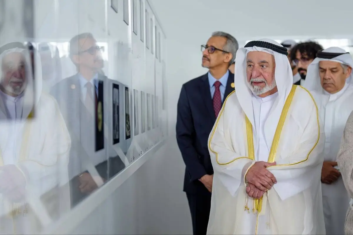 Sheikh Sultan inaugurates Photography Gallery in Al Manakh district