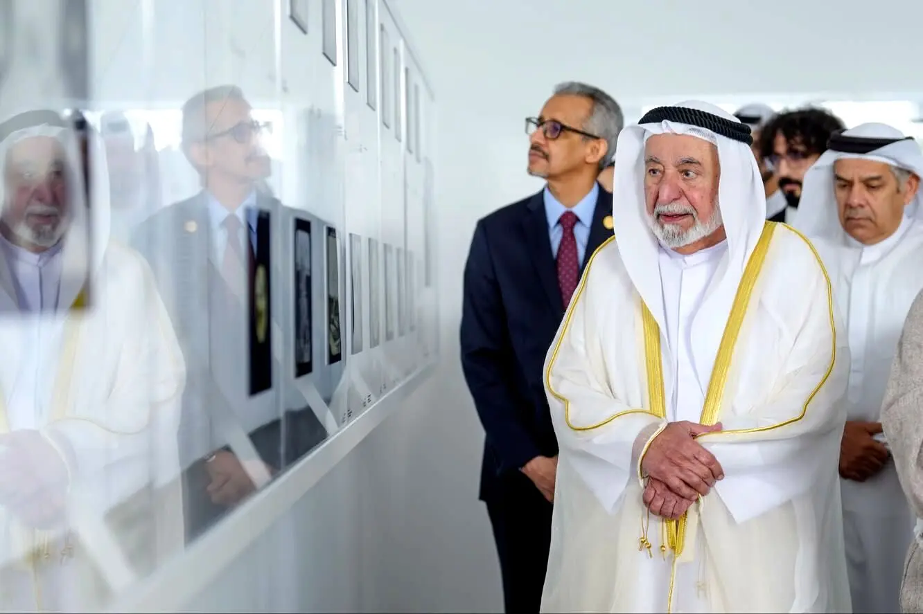 Sheikh Sultan inaugurates Photography Gallery in Al Manakh district