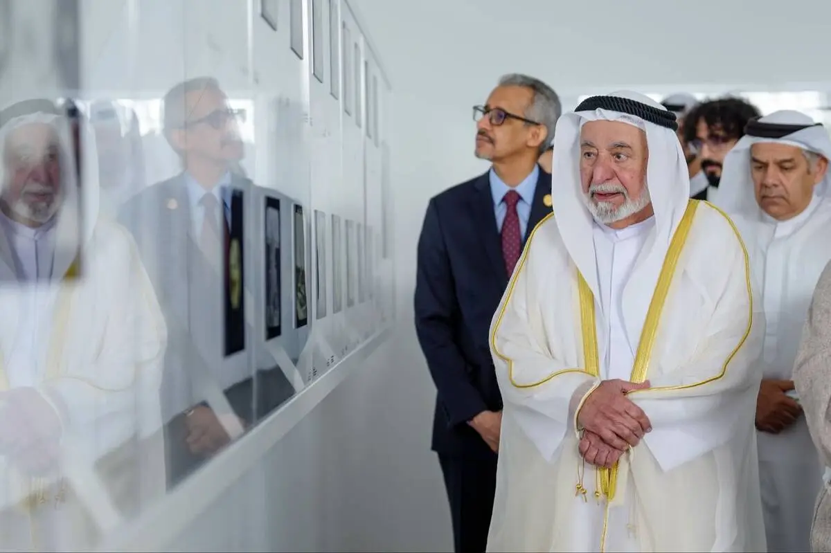 Sheikh Sultan inaugurates Photography Gallery in Al Manakh district