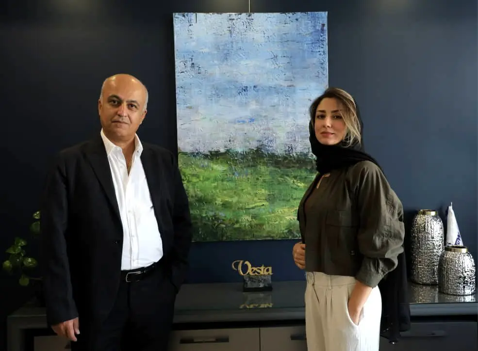 Hamidreza Shafiei; Farnaz Rezaei's Poetic Abstract