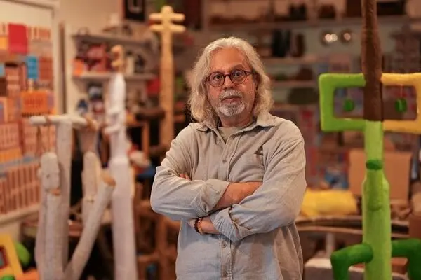 A glimpse into the installation of 'Between Sunrise and Sunset' by Mohamed Ahmed Ibrahim
