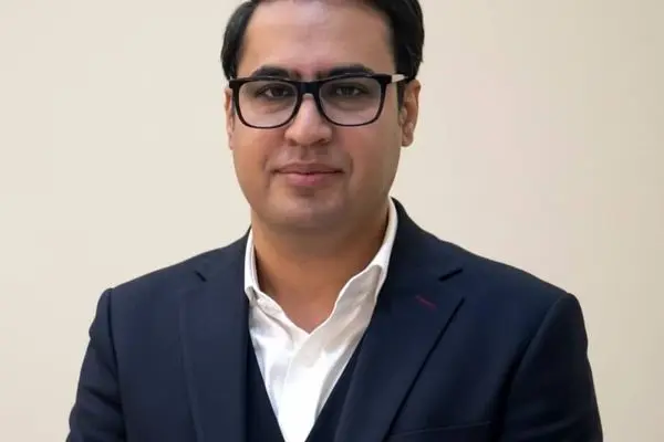 New Oil? An Analysis of the Art Economy in the Middle East by Seyedmohammad Omrany