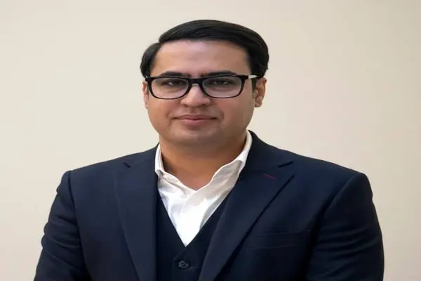 New Oil? An Analysis of the Art Economy in the Middle East by Seyedmohammad Omrany