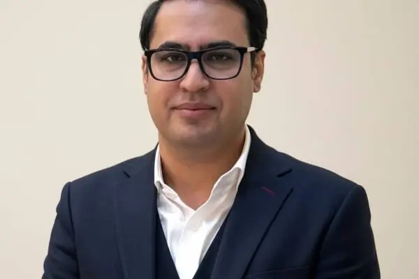 New Oil? An Analysis of the Art Economy in the Middle East by Seyedmohammad Omrany