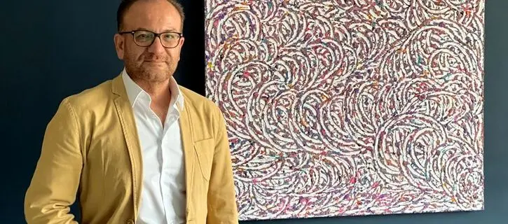 Behdad Najafi and the Waves of Color with Vesta