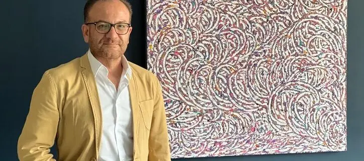 Behdad Najafi and the Waves of Color with Vesta