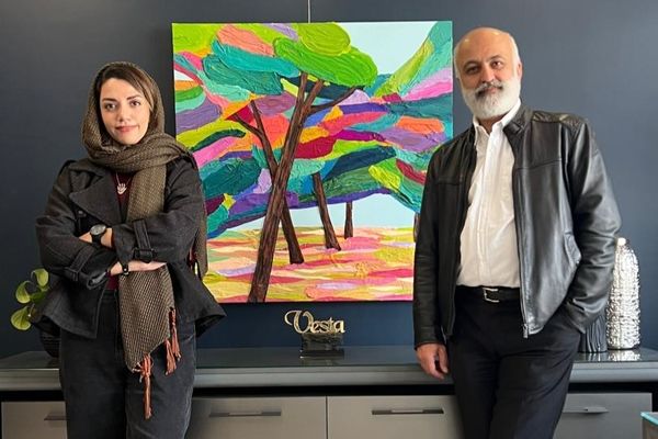 Hamidreza Shafiei and a Dream-Colored World in Elham Azimi’s Painting