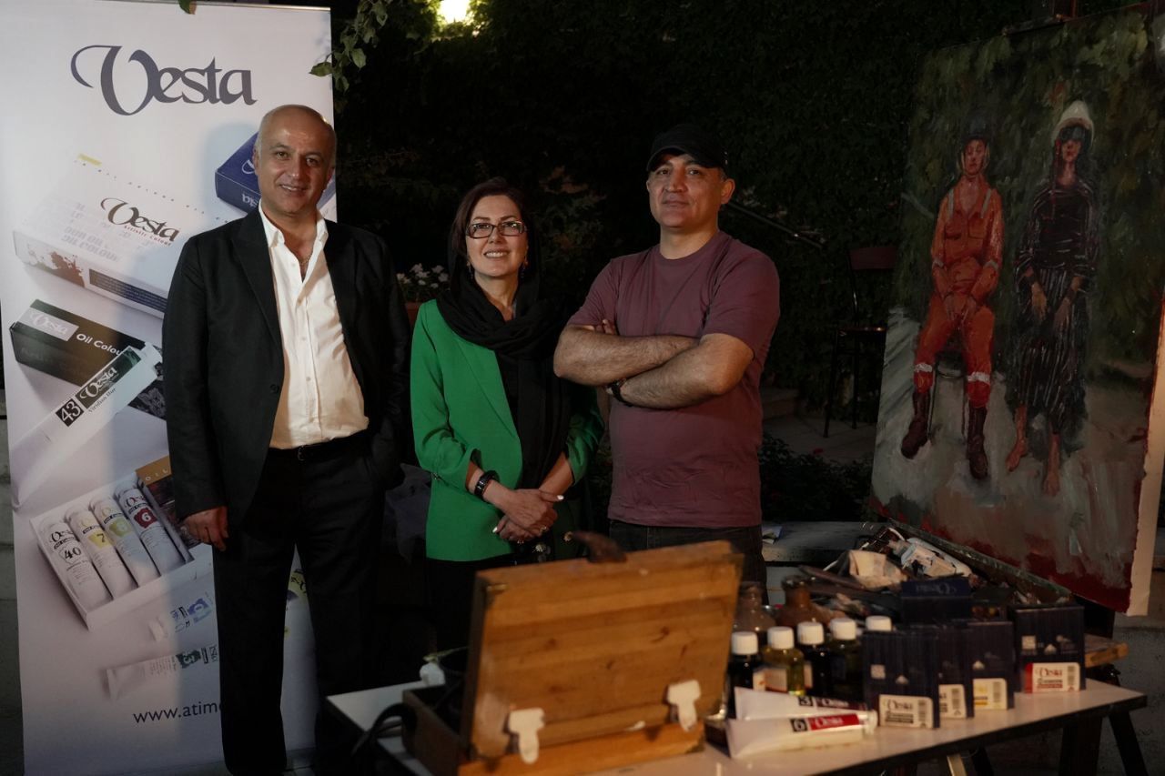 Azim Morakabatchi; Painting in Real Time with Vesta Color - Video