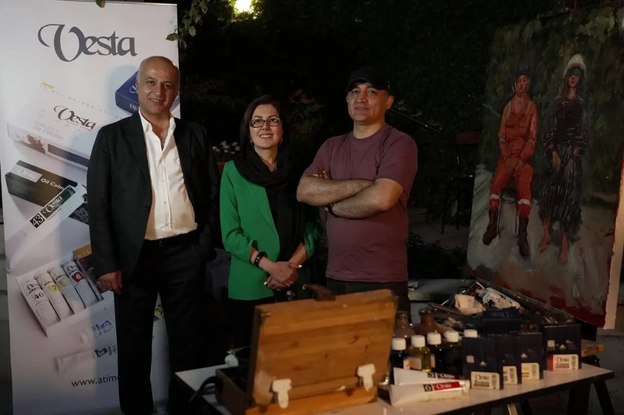 Azim Morakabatchi; Painting in Real Time with Vesta Color - Video