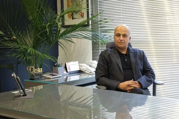 Hamidreza Shafiei: Unpredictability in the Art World Due to Idea Orientation