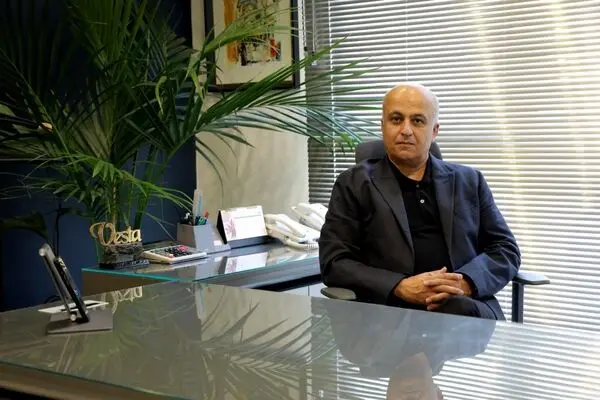 Hamidreza Shafiei: Unpredictability in the Art World Due to Idea Orientation