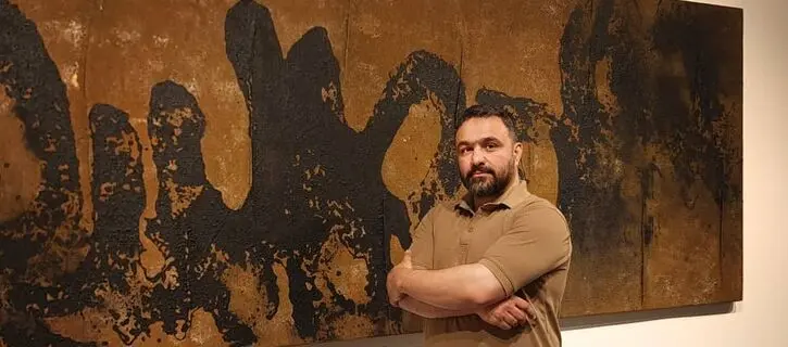 Salman Moghadasi: The Way of Being the City's Darling | Eastern Mysticism or Protesting Emotion