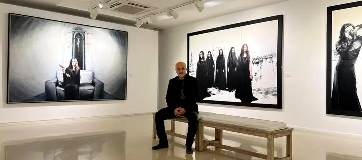 Hamidreza Shafiei and the Distinctive Women in the Paintings of Afshin Pirhashemi at Boom Gallery, Tehran