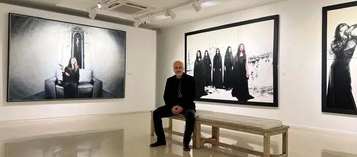 Hamidreza Shafiei and the Distinctive Women in the Paintings of Afshin Pirhashemi at Boom Gallery, Tehran