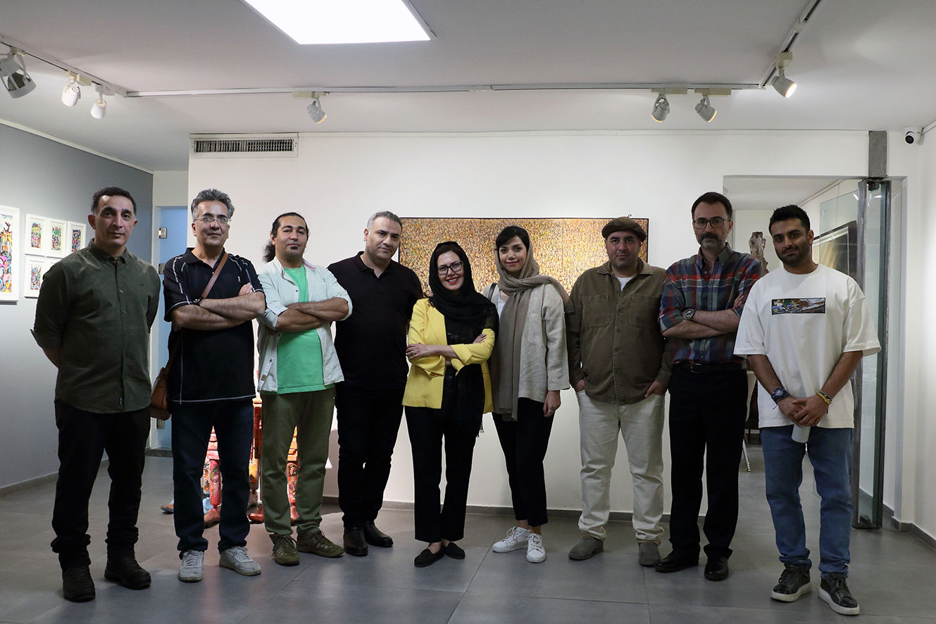 In pictures: “Crowding” at Mojdeh Art Gallery featuring 15 artists