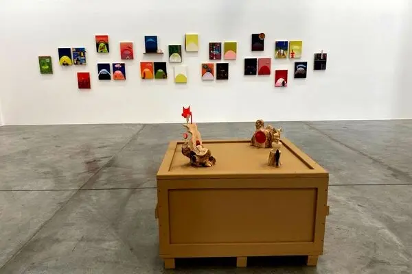 Olaf Breuning's woodcut paintings and Edgar Orlaineta's sculptural forms at Carbon 12 Gallery | Video