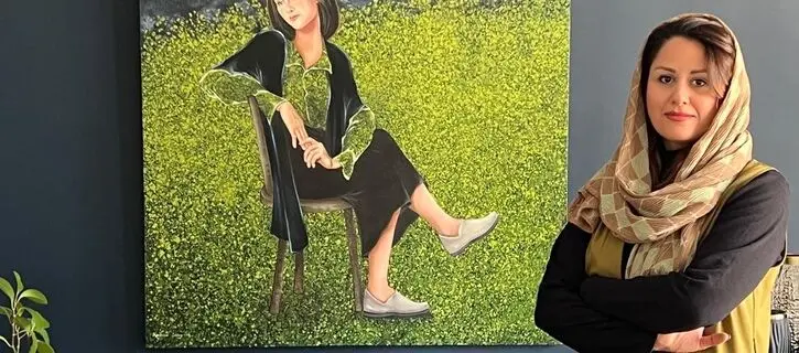 Roshanak Sattari and "Woman in Minimal Silence" with Vesta Colors