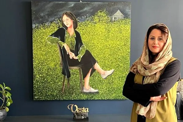 Roshanak Sattari and "Woman in Minimal Silence" with Vesta Colors